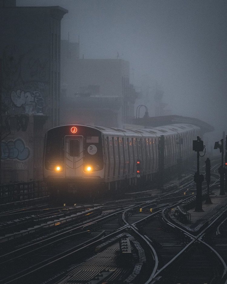 J Train, Williamsburg, Brooklyn
