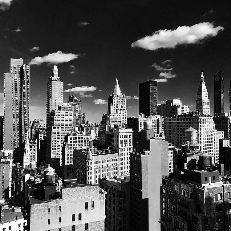 Photo via @billbarol #viewingnyc