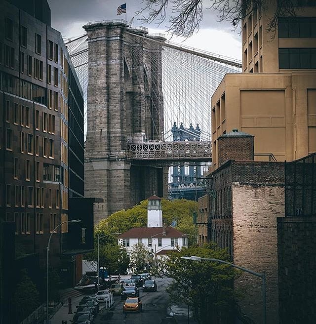 Brooklyn Bridge. Photo via @bklyn_block #viewingnyc