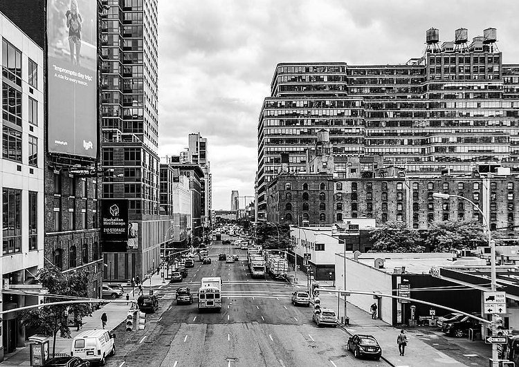 Photo via @michaelzachrau 
#viewingnyc