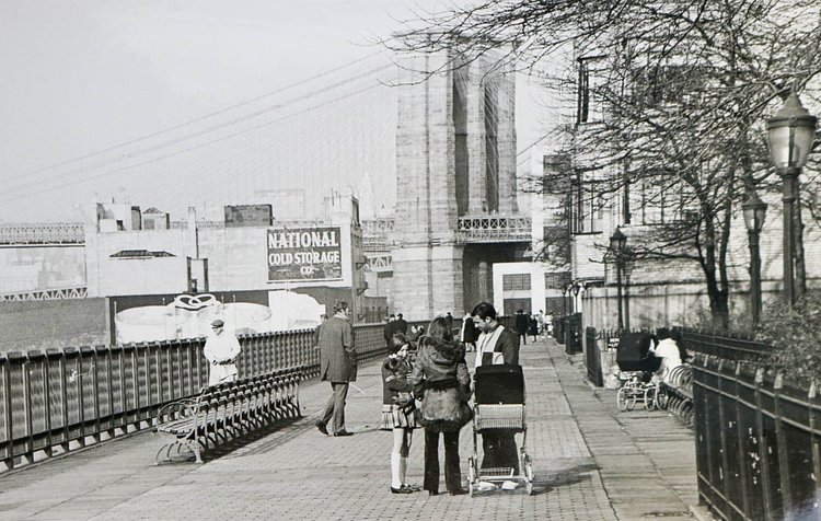 Brooklyn Heights Promenade ca. 1971