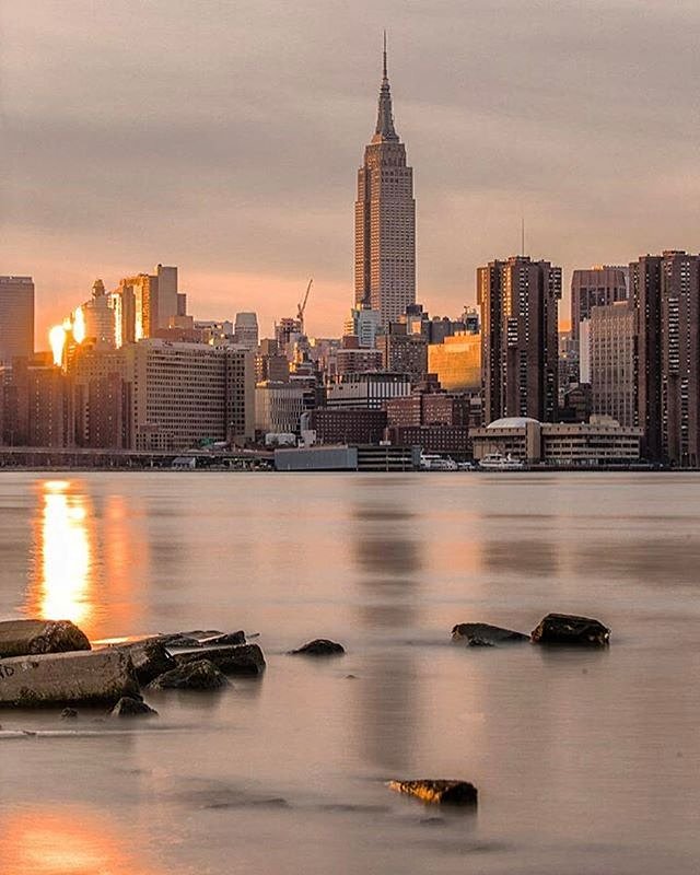 Photo via @matthewchimeraphotography 
#viewingnyc