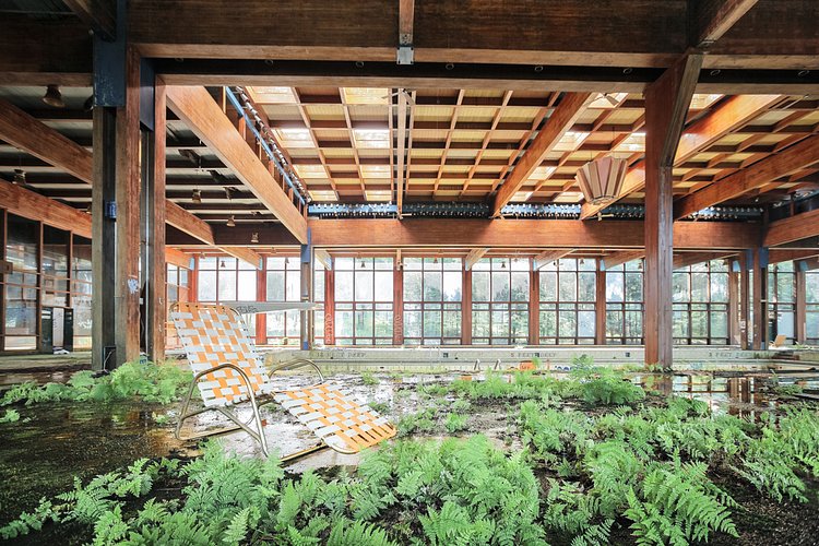 Grossinger's Catskills Resort was once a favored upscale destination for Jewish New Yorkers. A summer at Grossinger's is said to be the inspiration for the movie "Dirty Dancing."