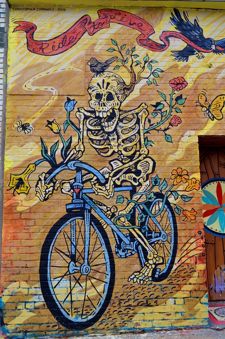 Welling Court: Christopher Cardinale, 9.21.14 | A visit to the Welling Court Mural Project in Queens on 9.21.14. With 5 Pointz gone, Welling Court has become the new graffiti center in the borough. I'll try to include the individual artists, great talent/ work from everyone.