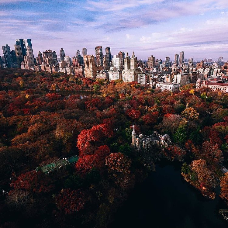 Photo via @humzadeas 
#viewingnyc