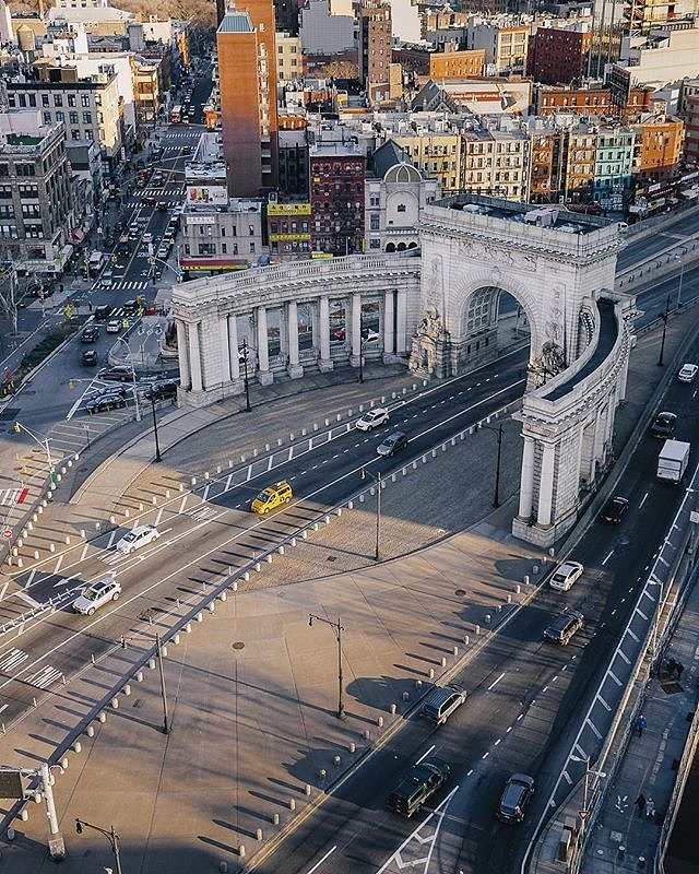 Manhattan Bridge, New York, New York. Photo via @ceos_downbeat #viewingnyc #newyorkcity #newyork #nyc #manhattanbridge