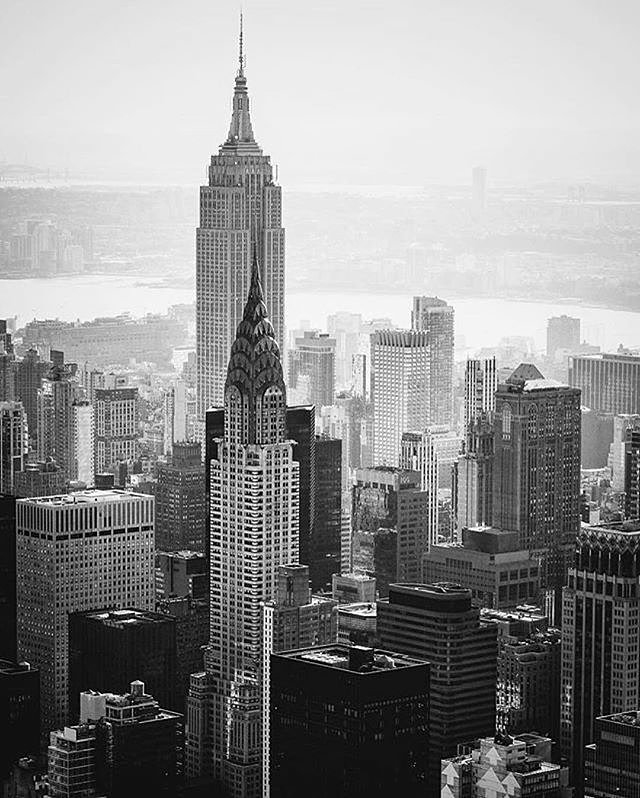 Photo via @beholdingeye 
#viewingnyc