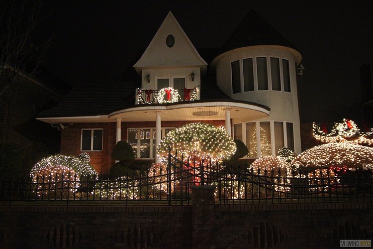 Dyker Heights Christmas Lights | Christmas, 2016