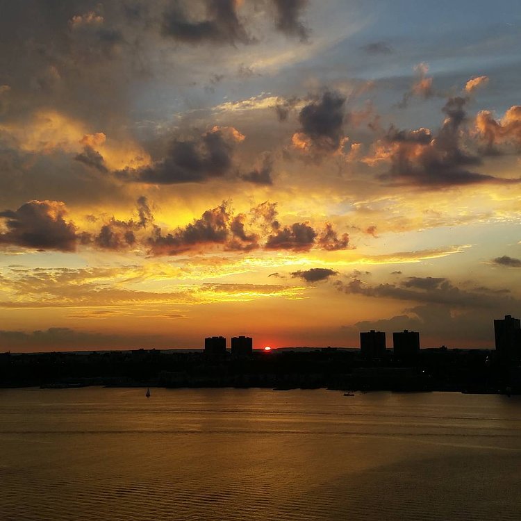 #sunset #hudsonriver #nofilter #uws