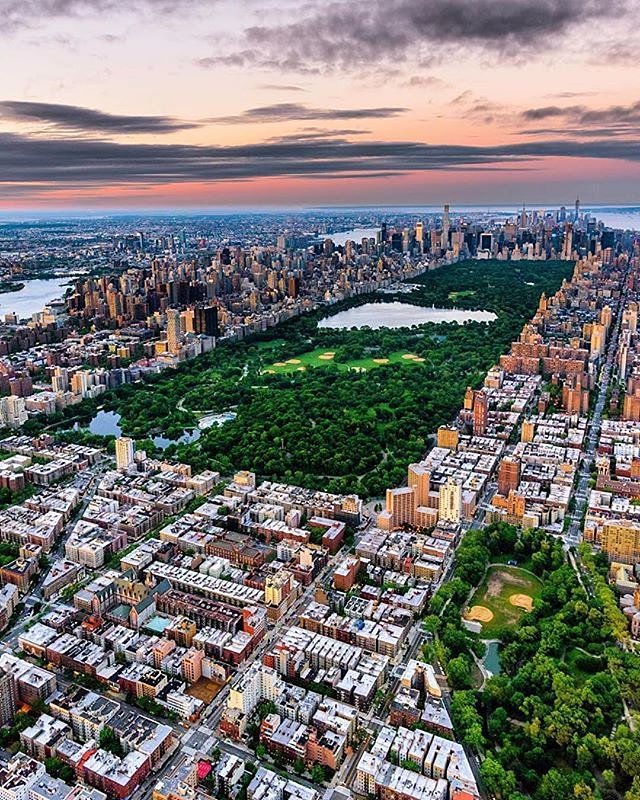New York, New York. Photo via @killianmoore #viewingnyc #newyorkcity #newyork