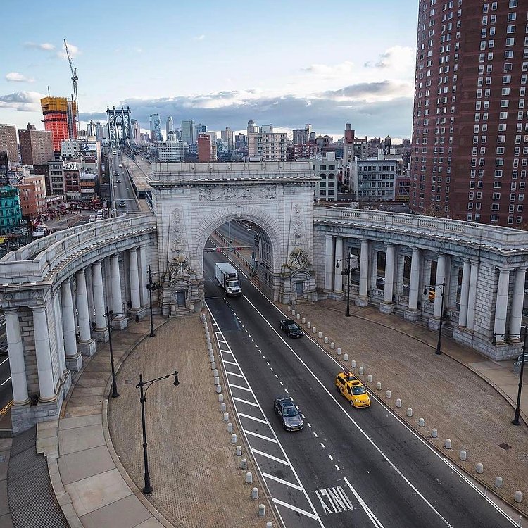 Photo via @ceos_downbeat 
Manhattan Bridge

#viewingnyc
