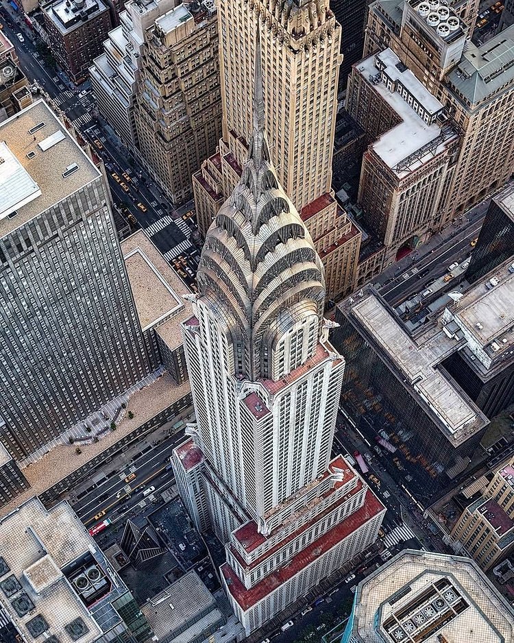 Chrysler Building, Manhattan. Photo via @mattpugs #viewingnyc #nyc #newyork #newyorkcity #chryslerbuilding