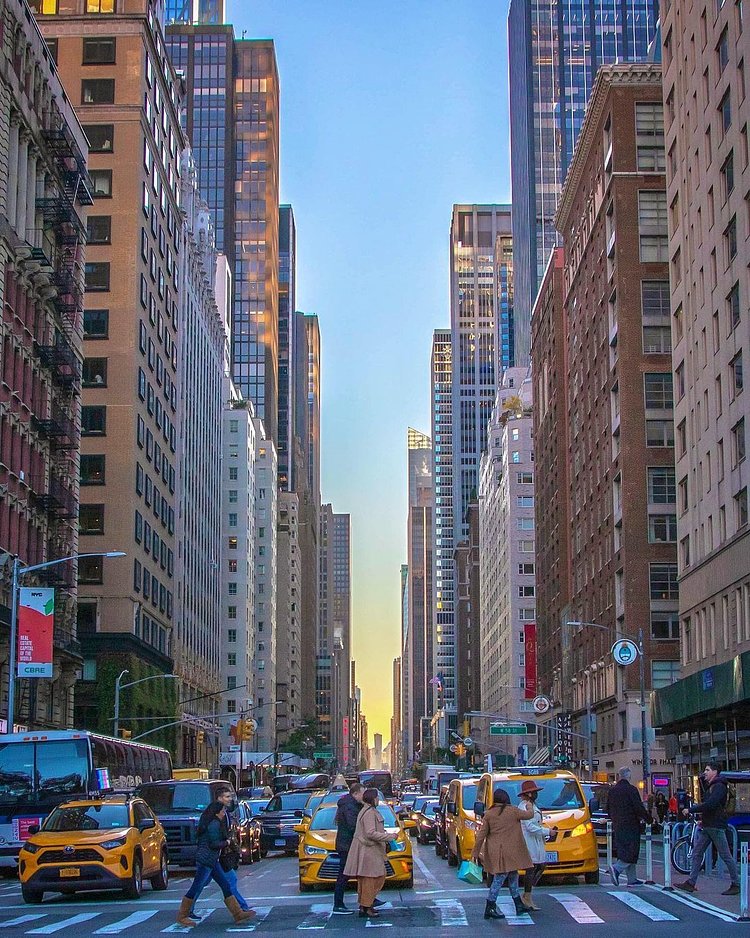 6th Avenue, Midtown, Manhattan