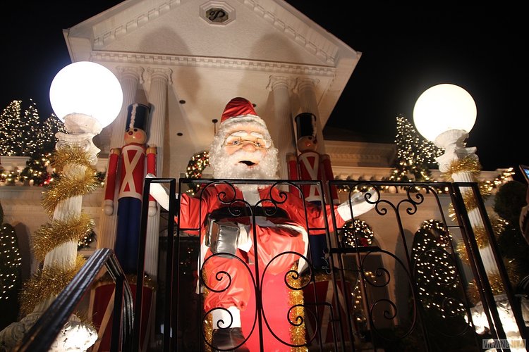 Dyker Heights Christmas Lights | Christmas, 2016