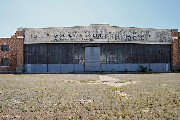 Floyd Bennett Field - United Air Services | This Depression-Era building is but a shadow of its former glorious self - or selves.