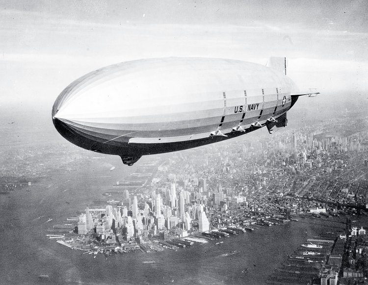 NH 43901 | NH 43901:  USS Macon (ZRS-5).  Flying over New York Harbor, circa Summer 1933. The southern end of Manhattan Island is visible in the lower left center.  Naval History and Heritage Command.  (2015/12/29).