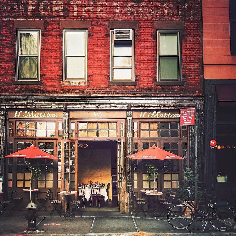 Il Mattone, TriBeCa. Photo via @travelinglens #viewingnyc