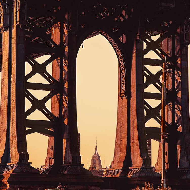 Empire State Building view perfectly through Manhattan bridge. What do you think? Was it planned? Perfect angle with Empire, Manhattan Bridge and Washington street? Or just random ? #earthgrammer #Main_Vision #just_features #CBViews #IG_Color #shotzdelight #TheLensBible #8visual #AGameofTones #theIMAGED #travellingthroughtheworld #Streetmagazine #artofvisuals #discoverearth #earthfocus #canonmoment #wonderful_places #urbanandstreet #Createandcapture #VisualAmbassadors #streets_vision #AllShooterz #instamagazine_ #Streetshared #thecreative #StreetCollectors #canon_photos #amazing_longexpo #longexposure_shots #nightimages