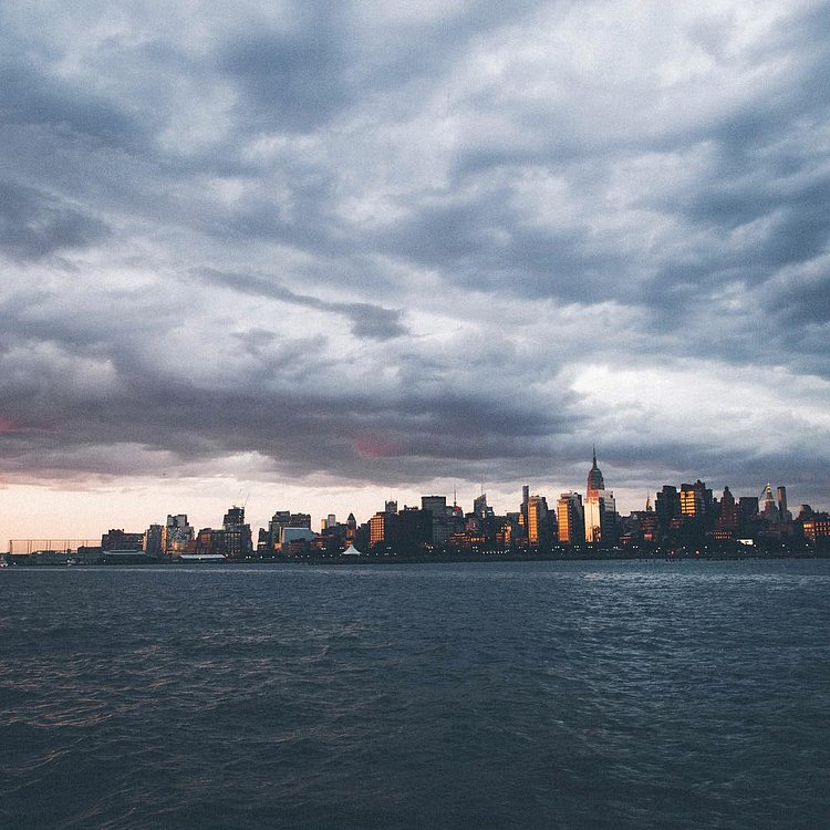 There's a storm coming ☁️🌧☁️