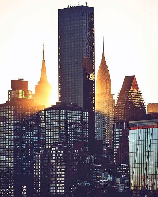 Photo via @beholdingeye 
#viewingnyc