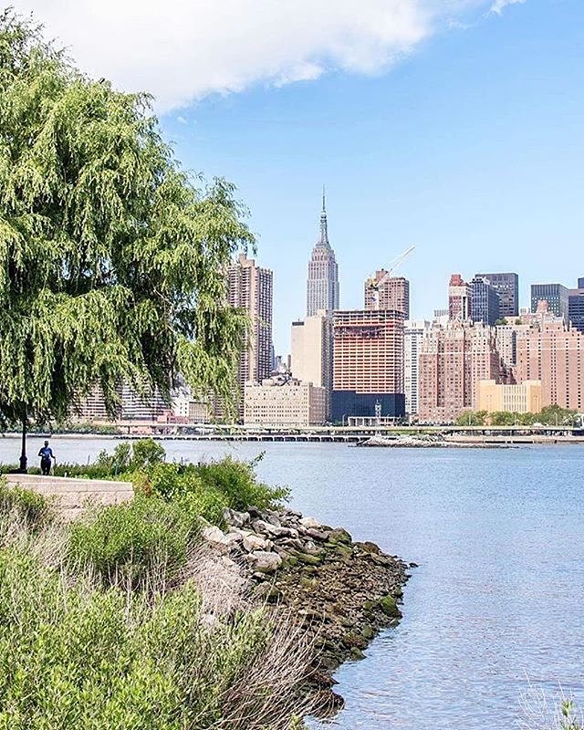 New York, New York. Photo via @newyorkcitykopp #viewingnyc