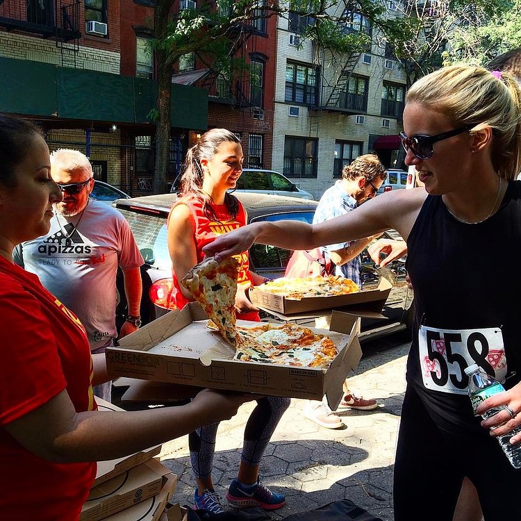 Guys! It's almost spring! Never too early to start your @nycpizzarun training. We suggest a heathy balance of pizza consumption and running. Throwing it back to our 2016 event today. #nycpizzarun #pizzarun #pizza #runnyc #5k #foodrun #foodruns