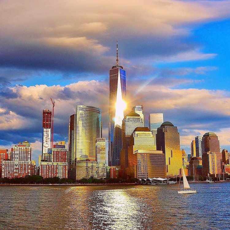 New York, New York. Photo via @gigi.nyc #viewingnyc #newyorkcity #newyork