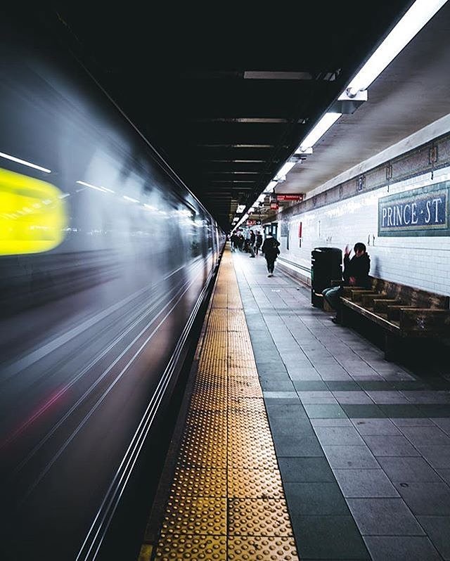 Photo via @ryanmillier 
#viewingnyc