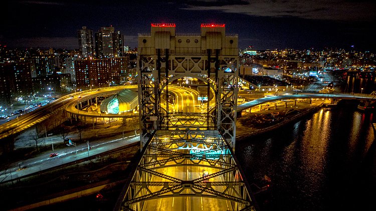 From the top of the bride on the Randall's Island side, facing Manhattan.