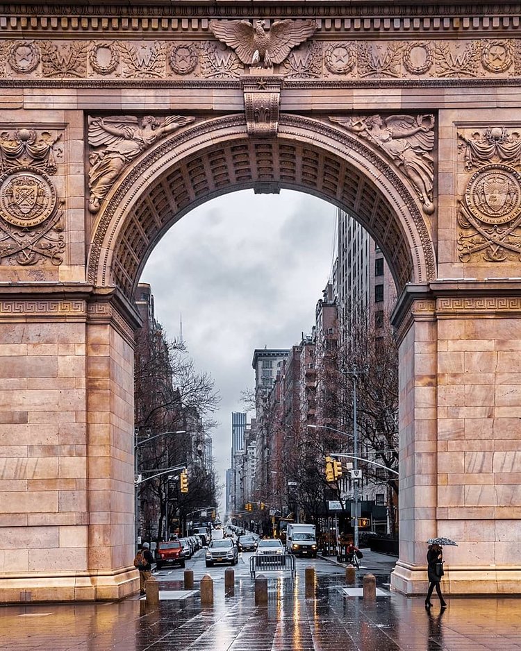 Washington Square Arch. Photo via @iwyndt #viewingnyc #nyc #newyork #newyorkcity