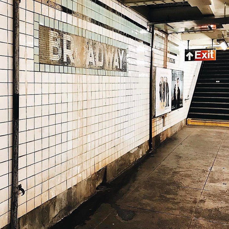 Photo via @alexanderrichter 
#viewingnyc