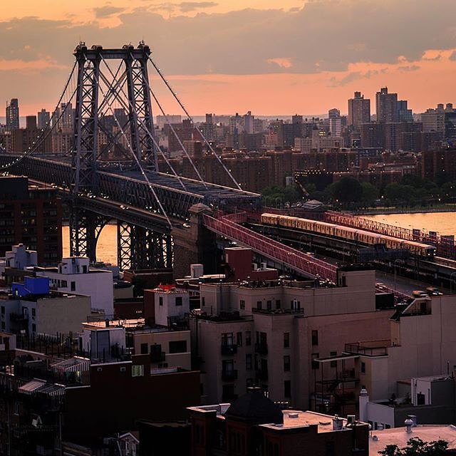 Williamsburg Bridge,  Brooklyn. Photo via @afieldsnyc #viewingnyc #newyork #newyorkcity #nyc