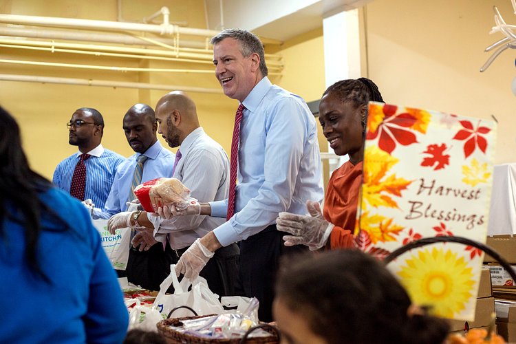 Mayor Bill de Blasio Volunteers in the Bronx