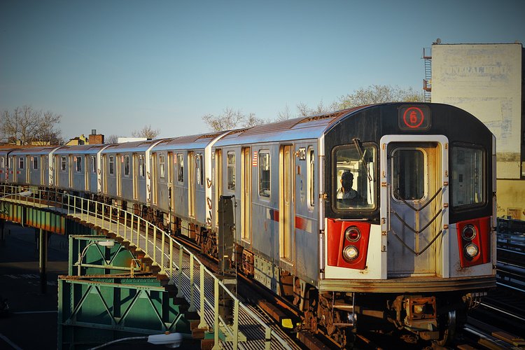 R142A Lead Motor 7275 on the 6 line | Brooklyn Bridge Bound 6 train. Consist R142-A cars 