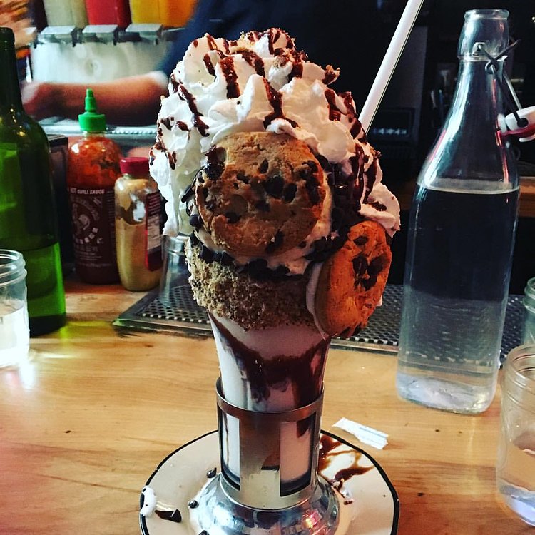 Black tap best restaurant ever #blacktap #great #yum