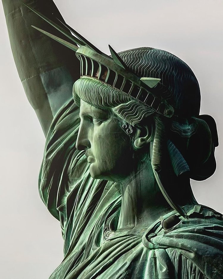 Statue of Liberty, New York. Photo via @beholdingeye #viewingnyc #nyc #newyork #newyorkcity #statueofliberty