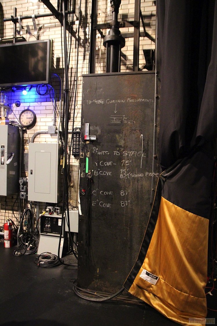 Backstage | Built in 1932, Radio City Music Hall is a prime example of art deco architectural style that has withstood the test of time. With tons of gold, reflective surfaces and geometric design, walking through the venue is a bit like stepping back in time. Most of the fixtures, furniture and ornamentation are original, and any replacements are exact replicas of how the theater looked 80 years ago.

Read more here: <a href="https://viewing.nyc/i-braved-a-walkthrough-of-radio-city-music-hall-meant-for-tourists/" rel="nofollow">viewing.nyc/i-braved-a-walkthrough-of-radio-city-music-ha...</a>