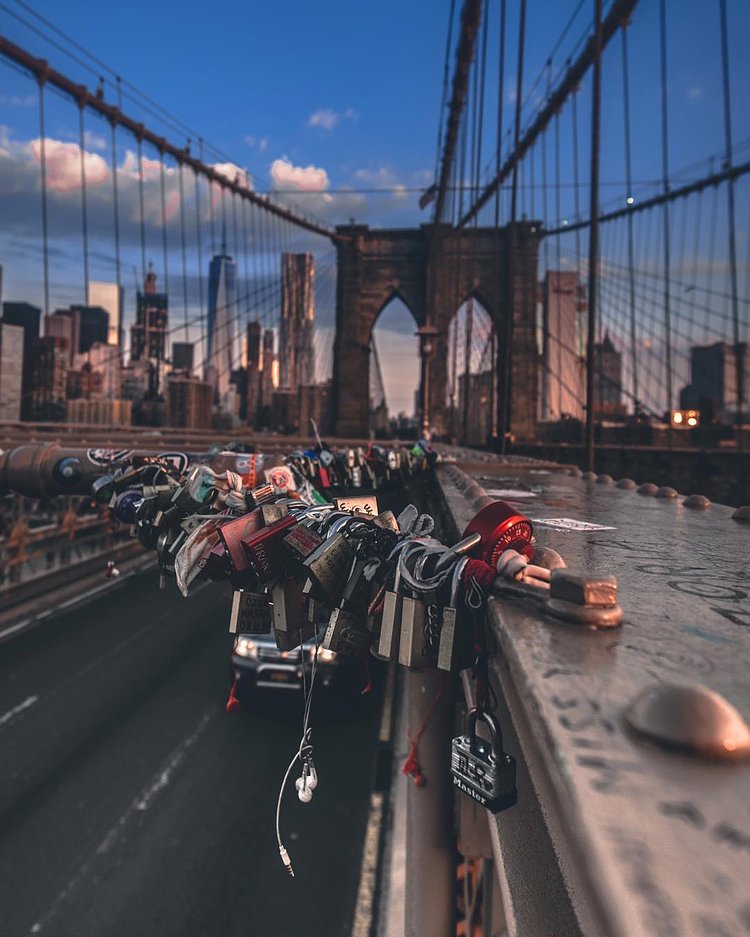 Part 2🗝
.
.
.
.
#artofvisual #streetshared #imaginatones #illgrammers #agameoftones #hypebeast #moodygrams #theimaged #ThisIsMyCommunity #streetactivity #streetmagazine #shotaward #Thecreatorclass #heatercentral #justgoshoot #createexplore  #urbanromantix #watchthisinstagood #what_i_saw_in_nyc #justliving2016 #way2ill #igworldclub #createcommune #fatalframes #thecreative #streets_vision #instamagazine_ #hboutthere #menwithurban