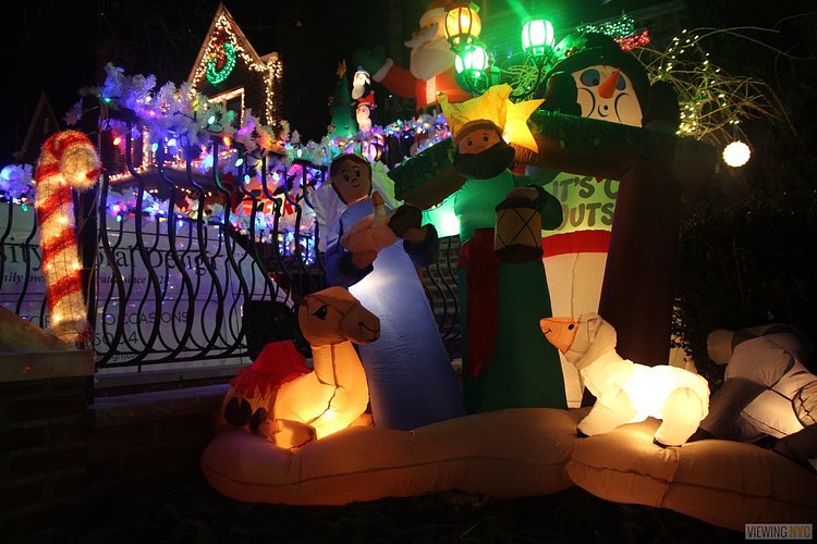 Dyker Heights Christmas Lights | Christmas, 2016