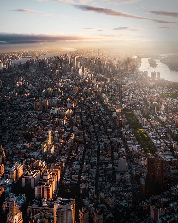 New York, New York. Photo via @killianmoore #viewingnyc #newyork #newyorkcity #nyc