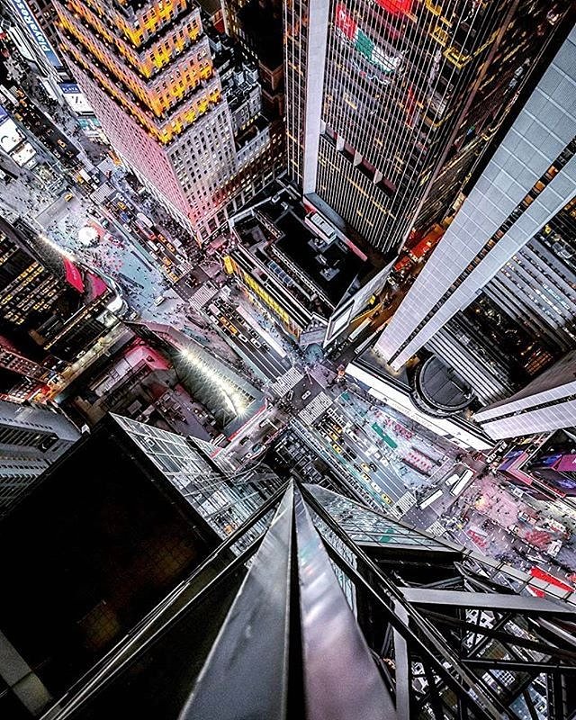 Photo via @lightsensitivity 
#viewingnyc