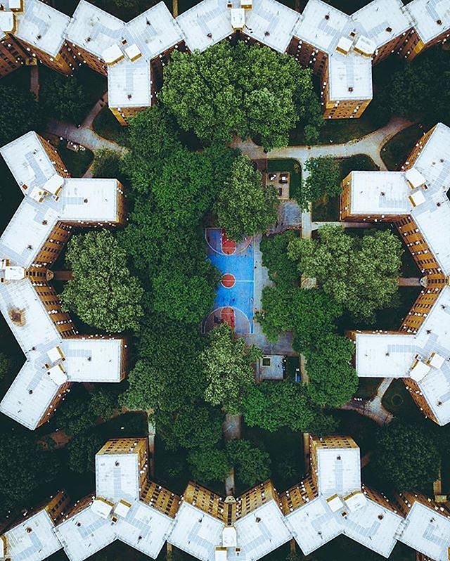 New York, New York. Photo via @henrykornaros #viewingnyc #newyorkcity #newyork