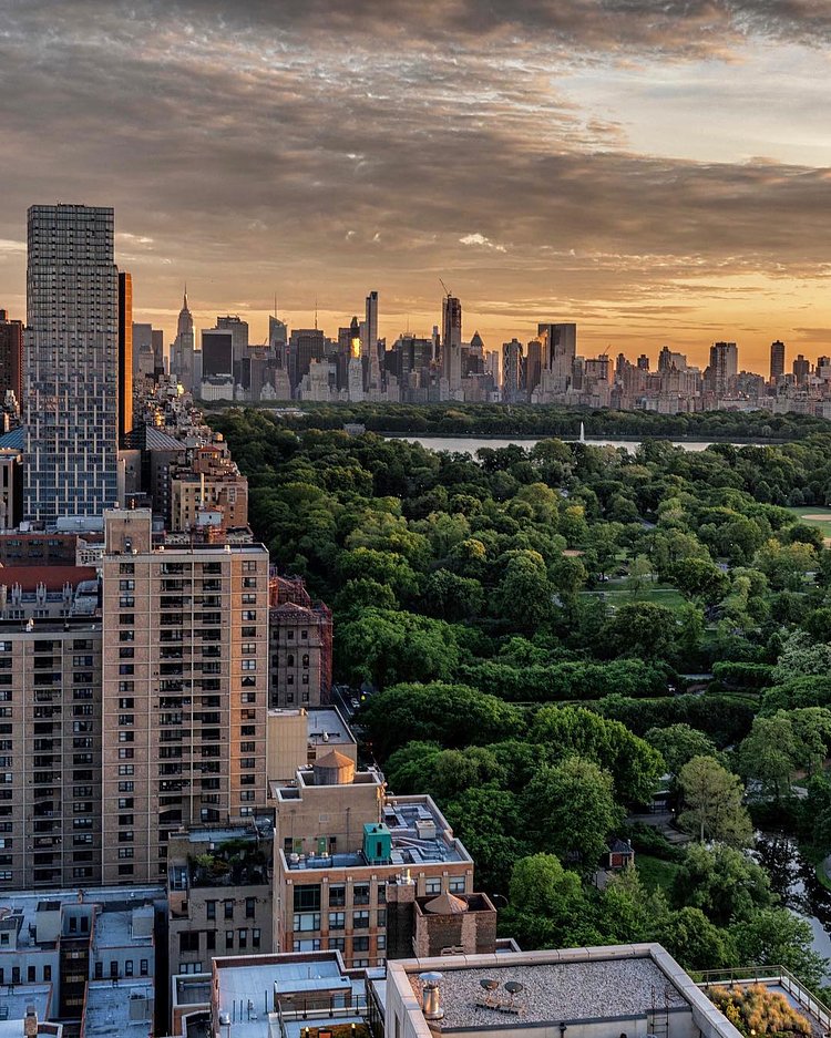 Looking downtown from East Harlem.