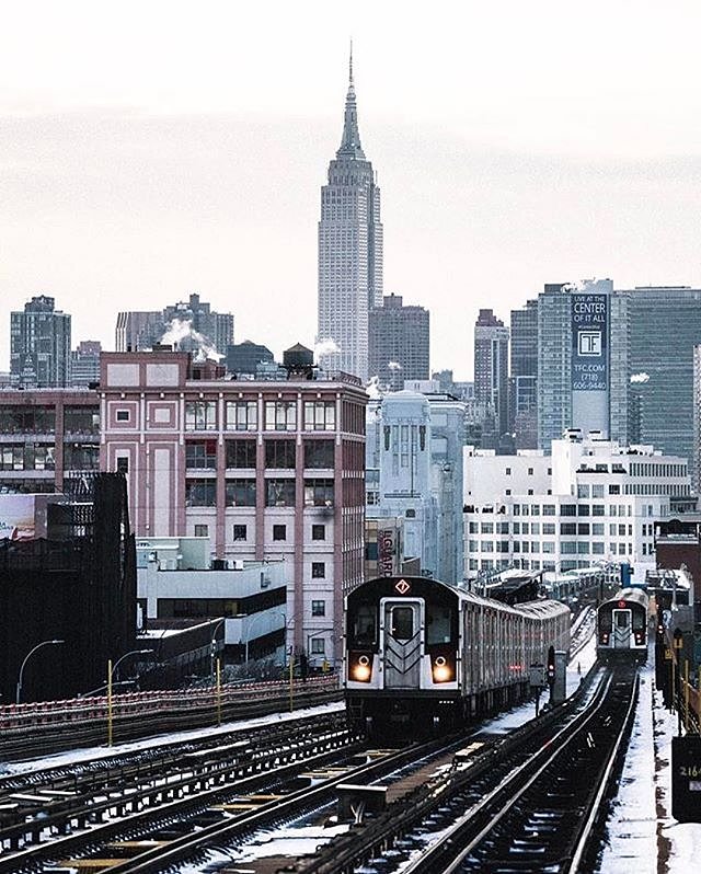 Photo via @ryanmillier 
#viewingnyc