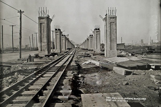 A shot of the Queens Boulevard elevated line under construction in 1913 in the area between what is now Long Island City and Sunnyside.