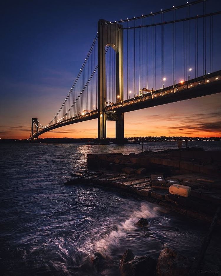 As darkness falls .
.
.
.
.
#newyorkcity #newyork #nyc #manhattan  #ig_mood #ig_nycity  #mobilemag  #icapture_nyc #beautifuldestinations  #superhubs  #new_york_city_photo #usaprimeshot  #ig_all_americas #city_of_newyork  #newyork_instagram #weeklyfeature  #what_i_saw_in_nyc  #jaw_dropping_shots #igbest_shotz  #rsa_streetview  #eclectic_shotz  #artofvisuals #nyloveyou  #topnewyorkphoto  #YngKillers  #wildnewyork  #nycprimeshot  #streetactivity  #streetshared #loves_nyc