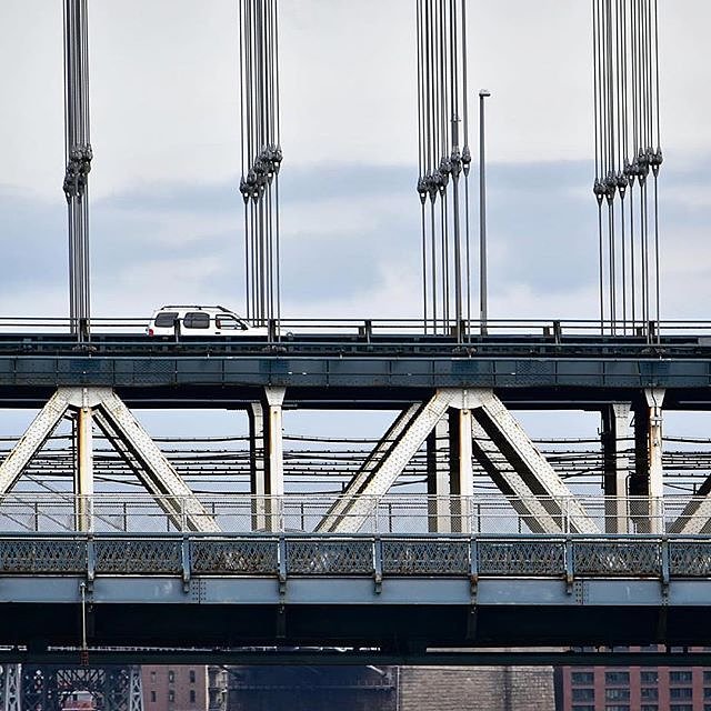 Manhattan Bridge, New York. Photo via @montielism #viewingnyc #newyork #newyorkcity #nyc