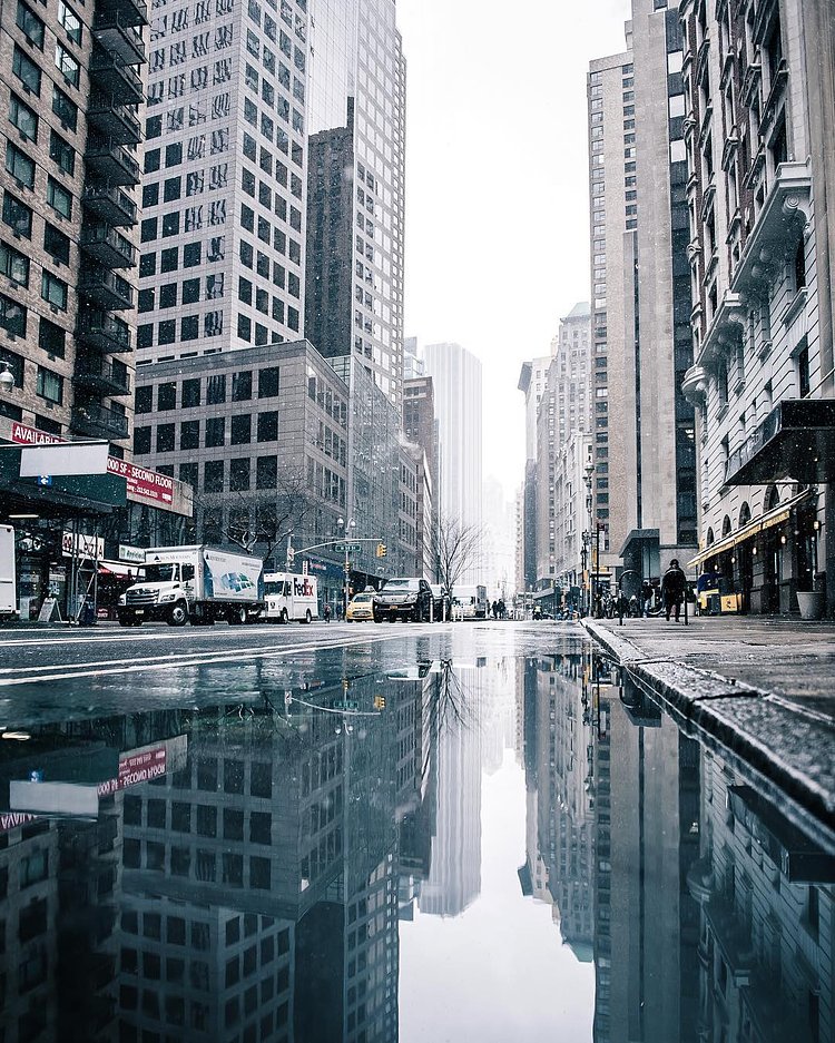 It honestly makes me so happy to see people being passionate about something. Just sat down for lunch and there was a guy sitting across from me and from the time I sat down to the time I left all he talked about was super heroes and comics. He was wearing a Flash hoodie and a Green Lantern hat. You could tell in his voice how passionate he was about it. And hey, not really my thing, but good for you. What are you passionate about?