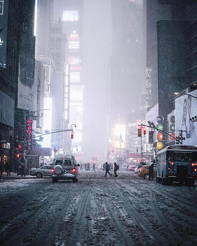 Photo via @ryanmillier 
#viewingnyc