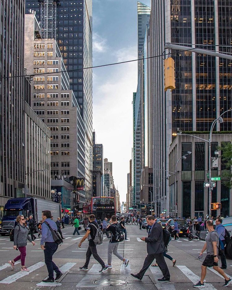 6th Avenue, Midtown, Manhattan